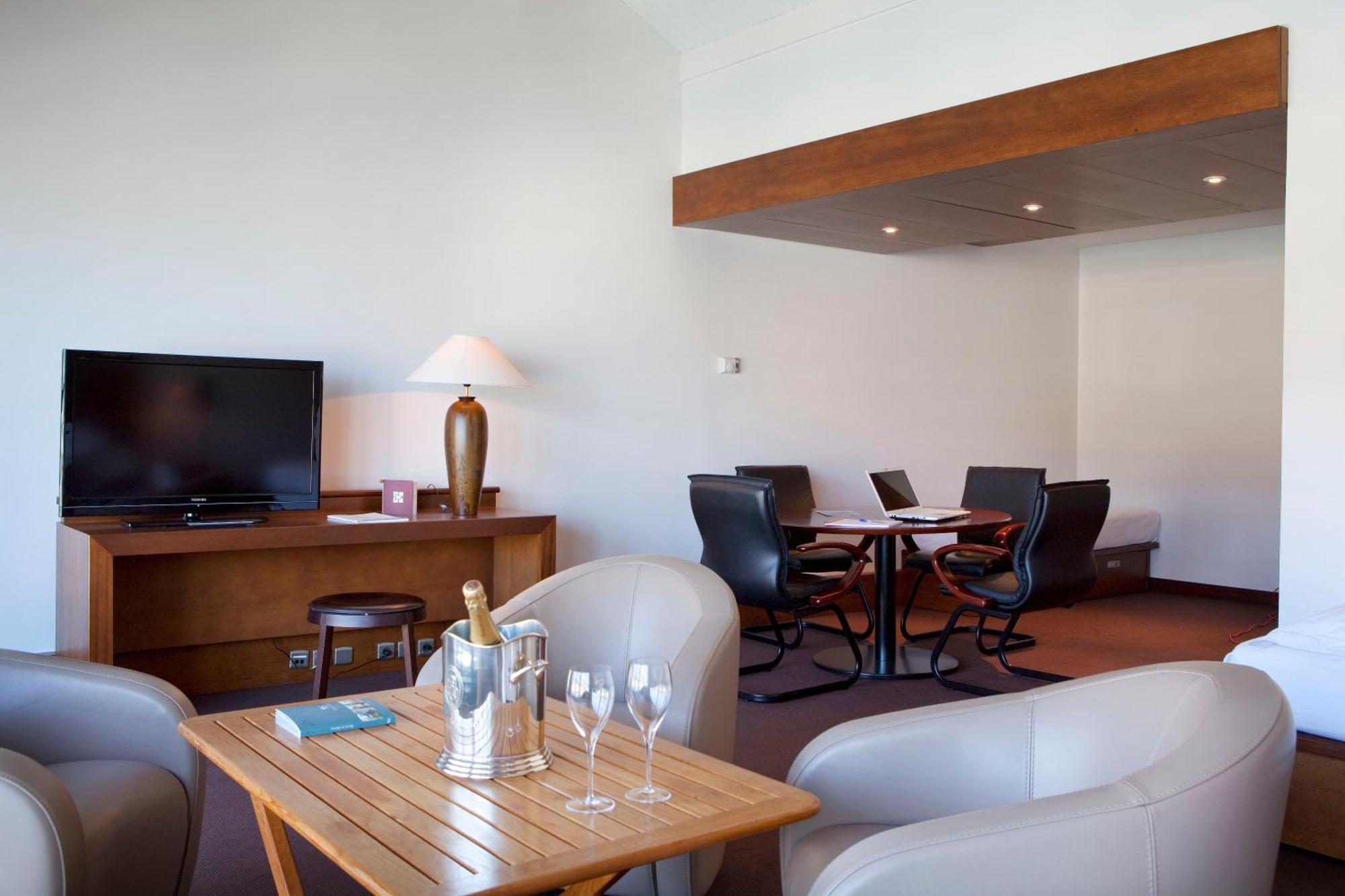 Hotel Le Grand Pavois Фекам Экстерьер фото